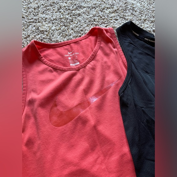 Nike tank top bundle - Picture 2 of 3